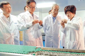 北京大學(xué)工學(xué)院陳峰教授 以工程智慧賦能社會(huì)經(jīng)濟(jì)咨詢(xún)服務(wù)